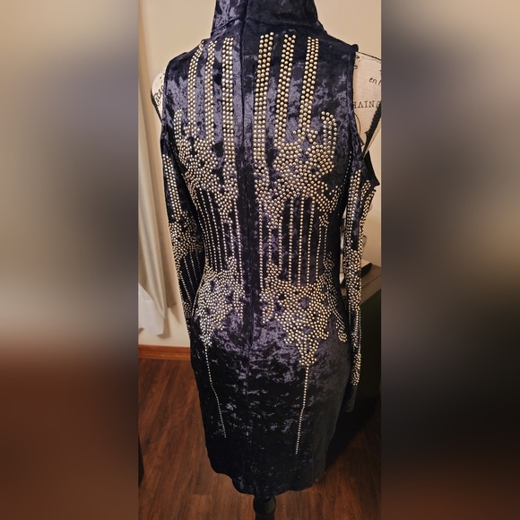 SONJA - By SONJA MORGAN - Vivi Stud Velvet Dress - Women's  Size  M - Picture 6 of 12